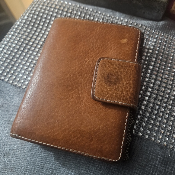 Kate Spade Wallet - Picture 4 of 5